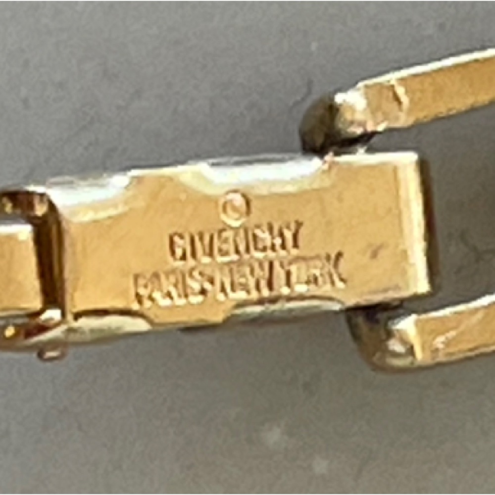 GIVENCHY Gold Serpentine Chain Rectangle Pink Cabochon Stone Necklace Vintage - Picture 6 of 17